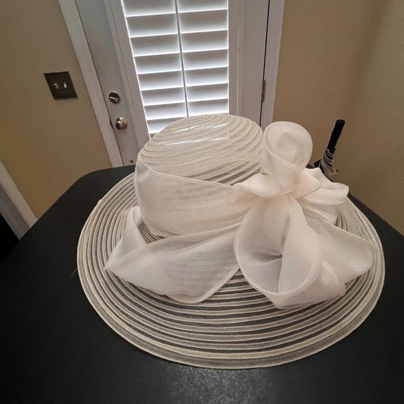 Kate Landry cream hat main image 4